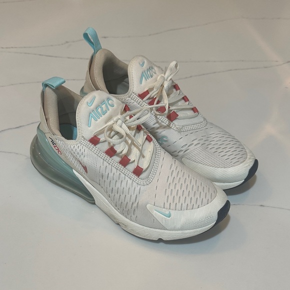 Women’s Nike Air Max 270 - Picture 1 of 7
